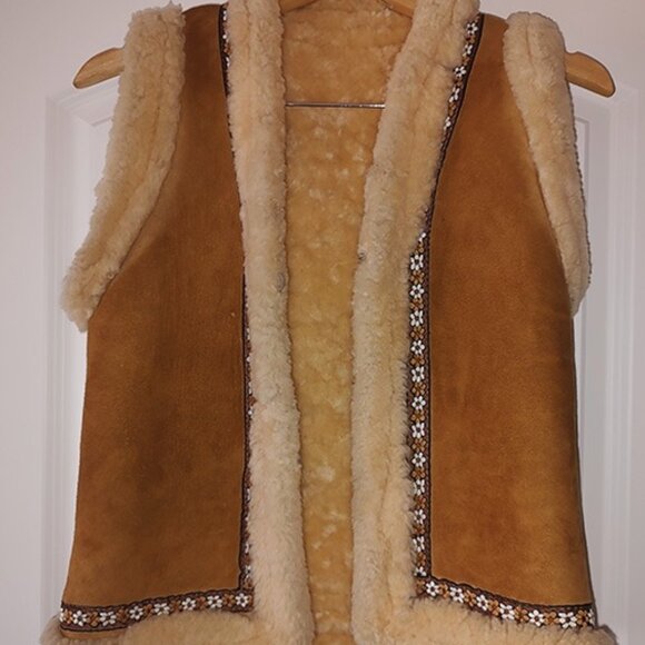 Suede & Faux Shearling Vest-Embroidered-Boho/Vintage 70's - Picture 1 of 4